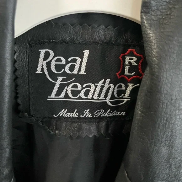 Women's Black Blazer - Picture 4 of 6